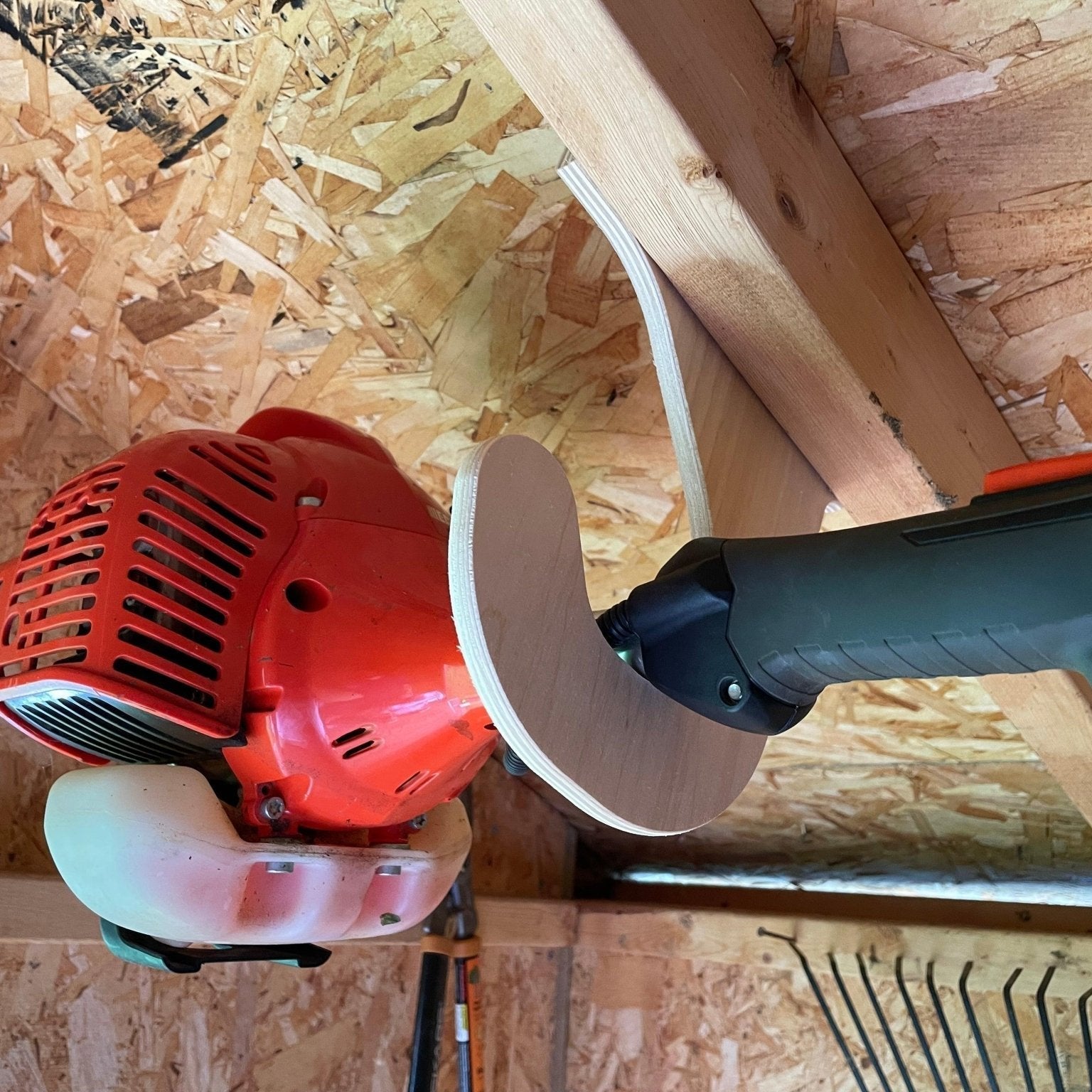 Overhead Weed Wacker Storage Hook – Ceiling Mount for Weed Eaters & Tools - Tampa Home & Garden Store