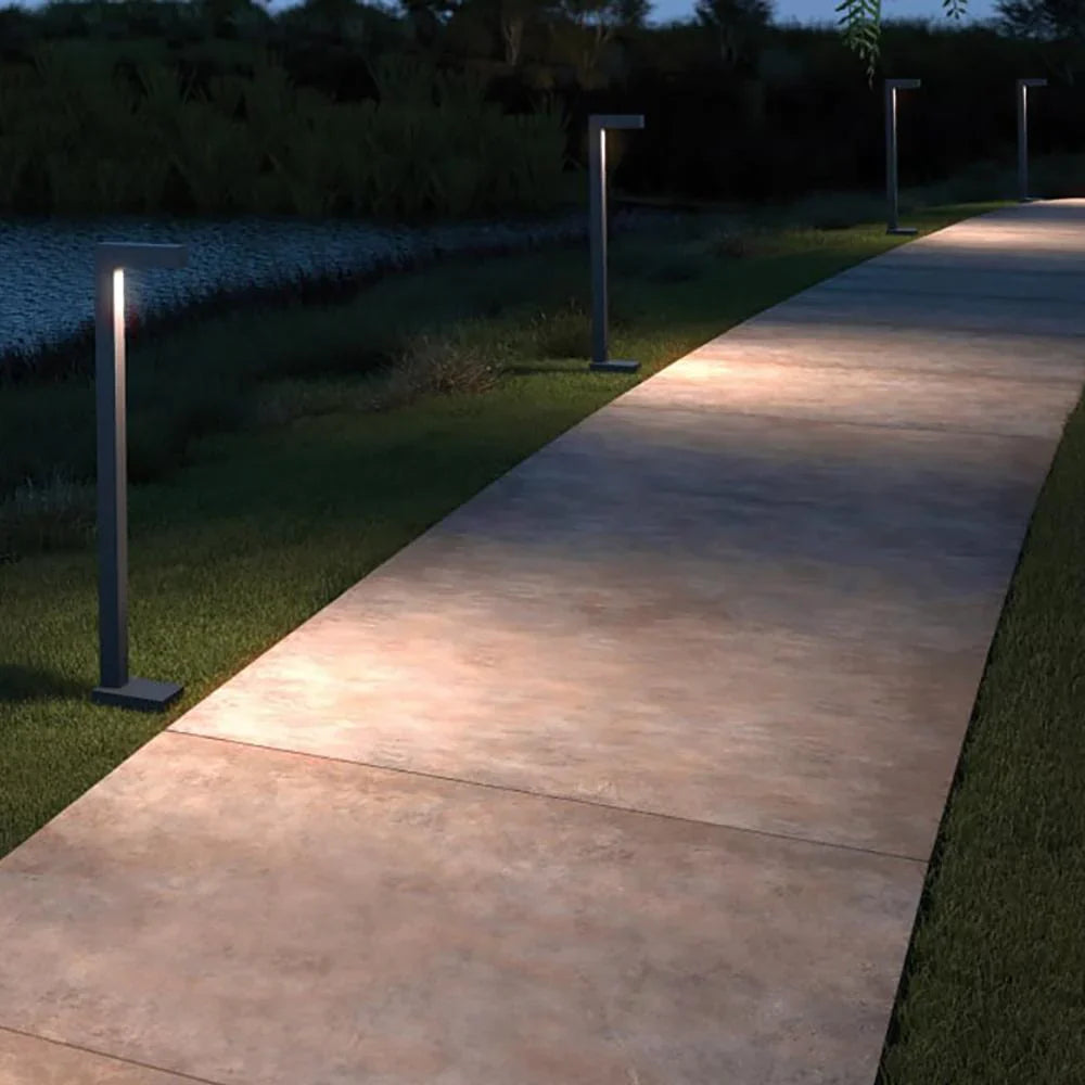 Luz de camino para paisaje de bajo voltaje en forma de L de latón con LED de 3 W integrado PLB07