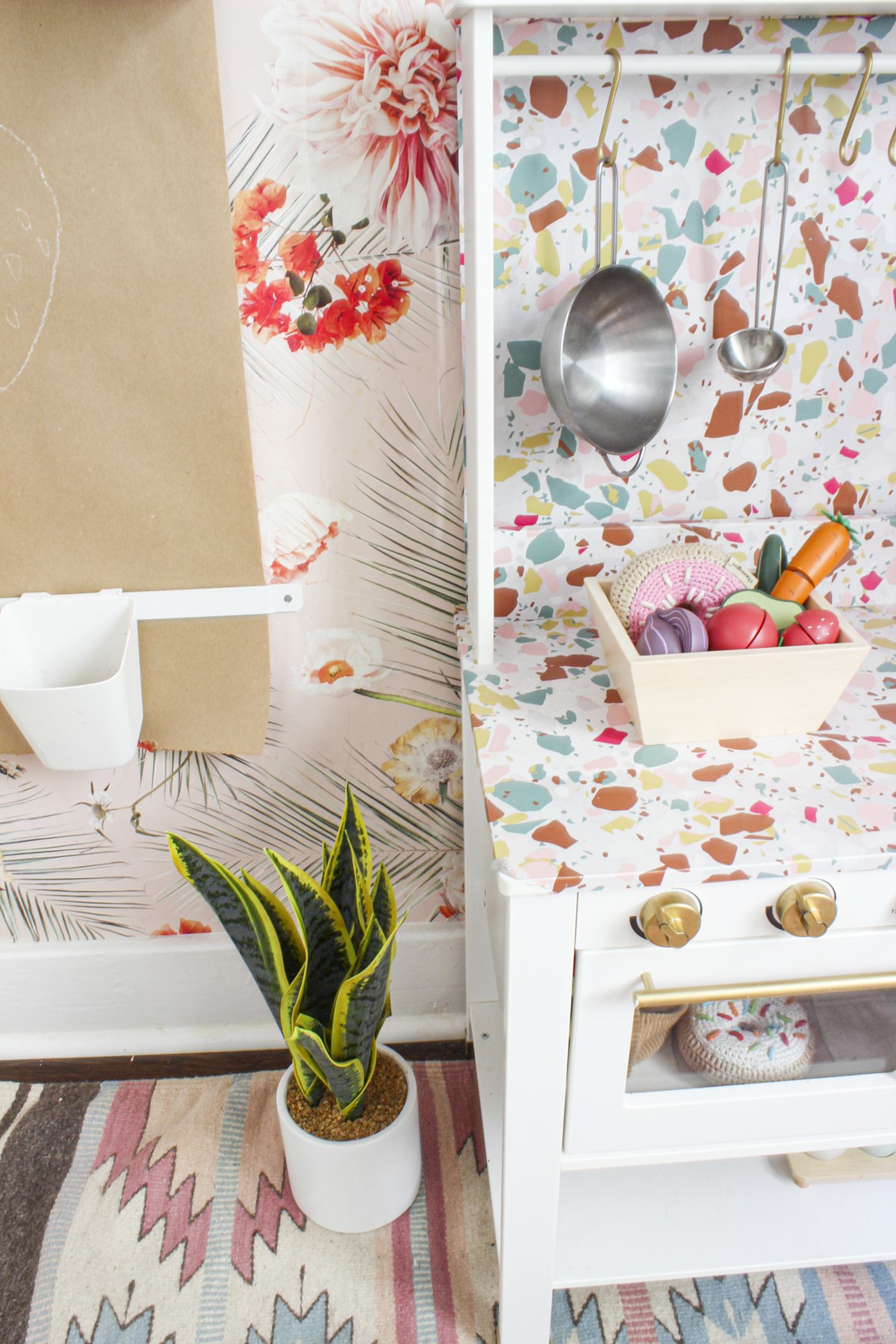 Palm Springs Wallpaper, peach - Tampa Home & Garden Store