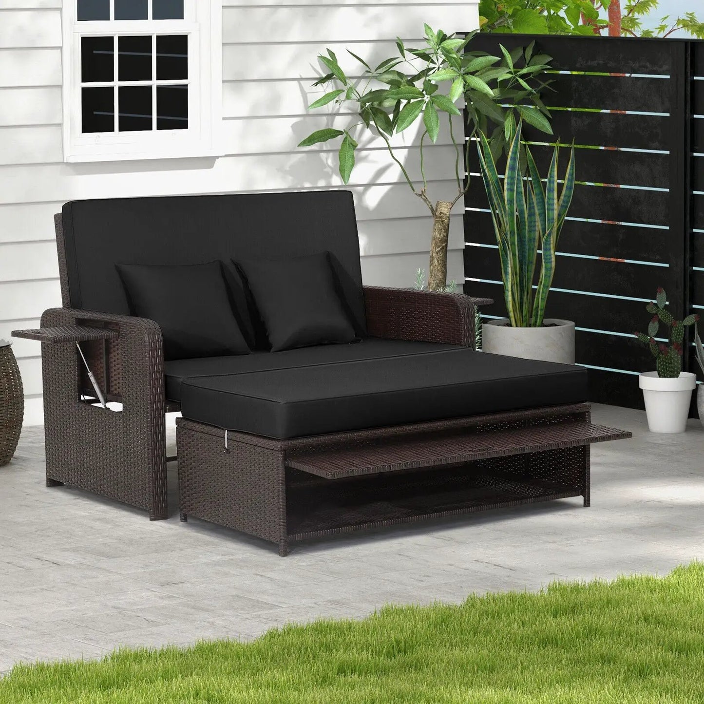 Outdoor Rattan Daybed With 4-Position Backrest