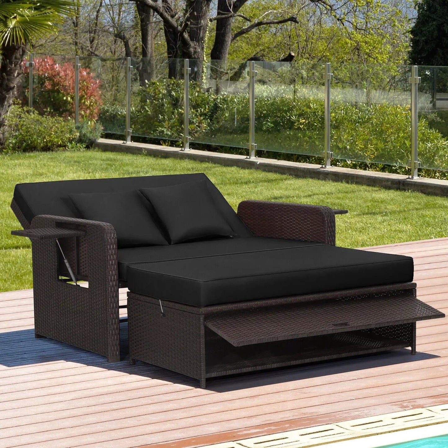 Outdoor Rattan Daybed With 4-Position Backrest