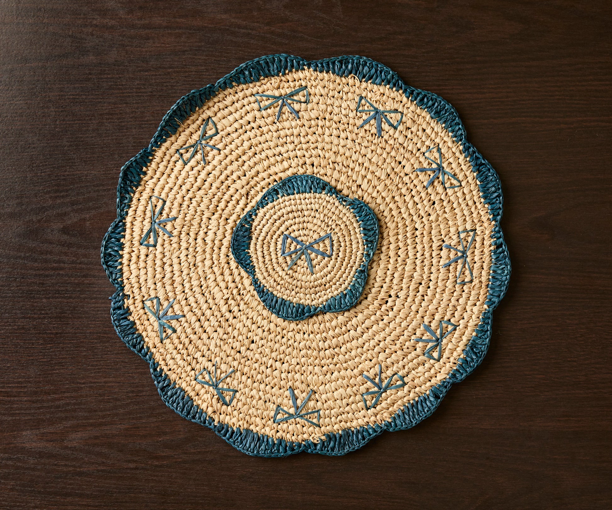 Payton James Handwoven Bow Placemats – Hand-Crocheted Raffia Palm Placemats – Unique Kitchen & Dining Table Decor – Handmade Tableware - Tampa Home & Garden Store