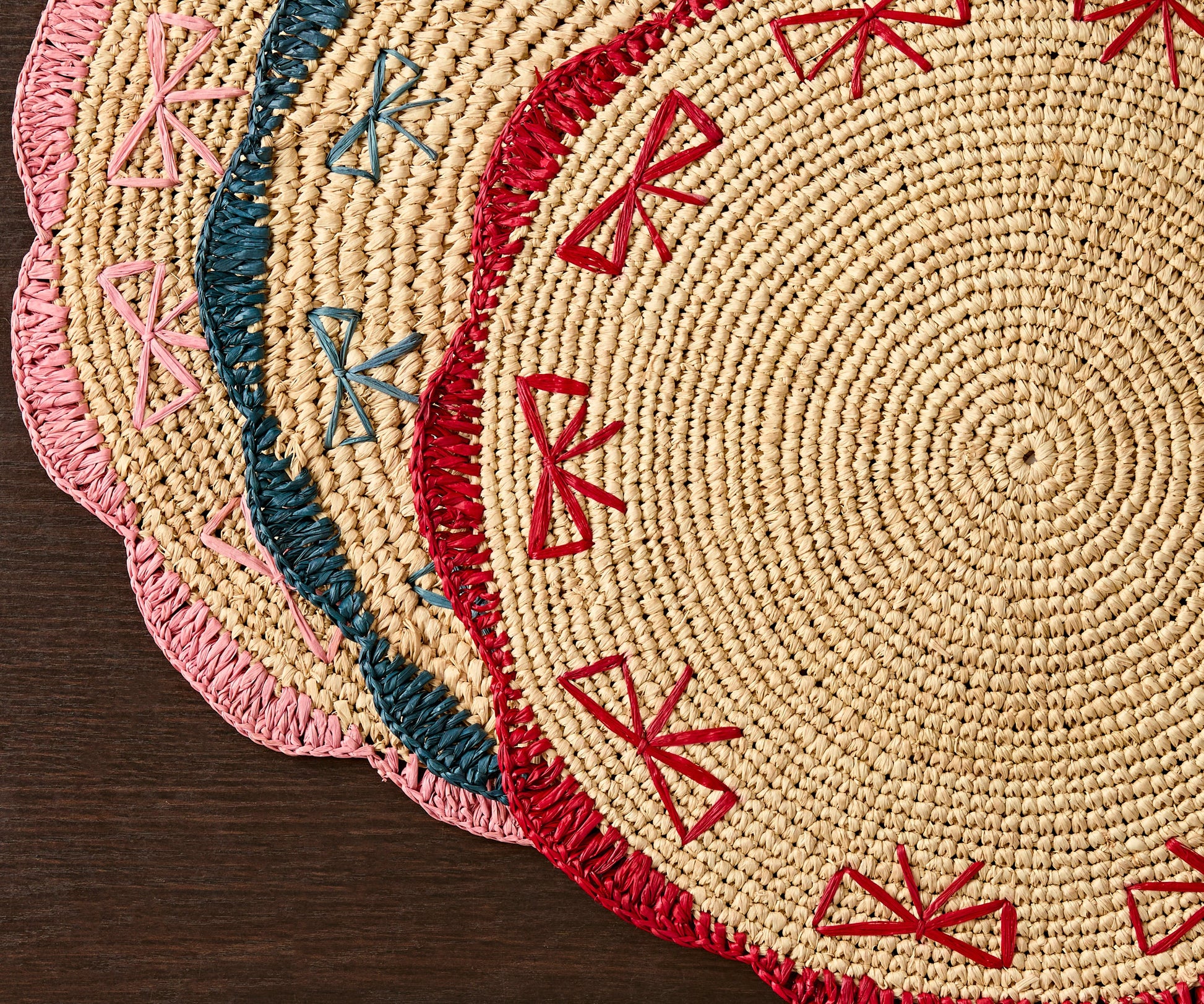 Payton James Handwoven Bow Placemats – Hand-Crocheted Raffia Palm Placemats – Unique Kitchen & Dining Table Decor – Handmade Tableware - Tampa Home & Garden Store