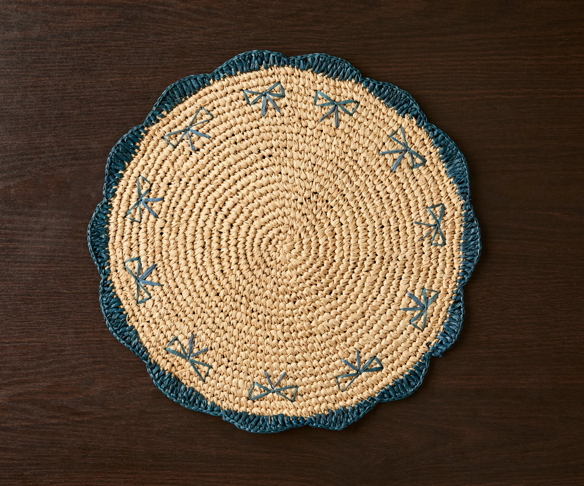 Payton James Handwoven Bow Placemats – Hand-Crocheted Raffia Palm Placemats – Unique Kitchen & Dining Table Decor – Handmade Tableware - Tampa Home & Garden Store