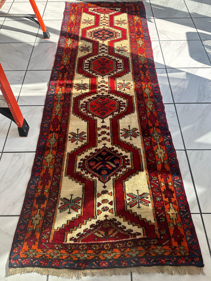 Persian Meshgi Wool Runner 3’6” x 9’10” - Tampa Home & Garden Store