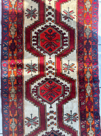 Persian Meshgi Wool Runner 3’6” x 9’10” - Tampa Home & Garden Store