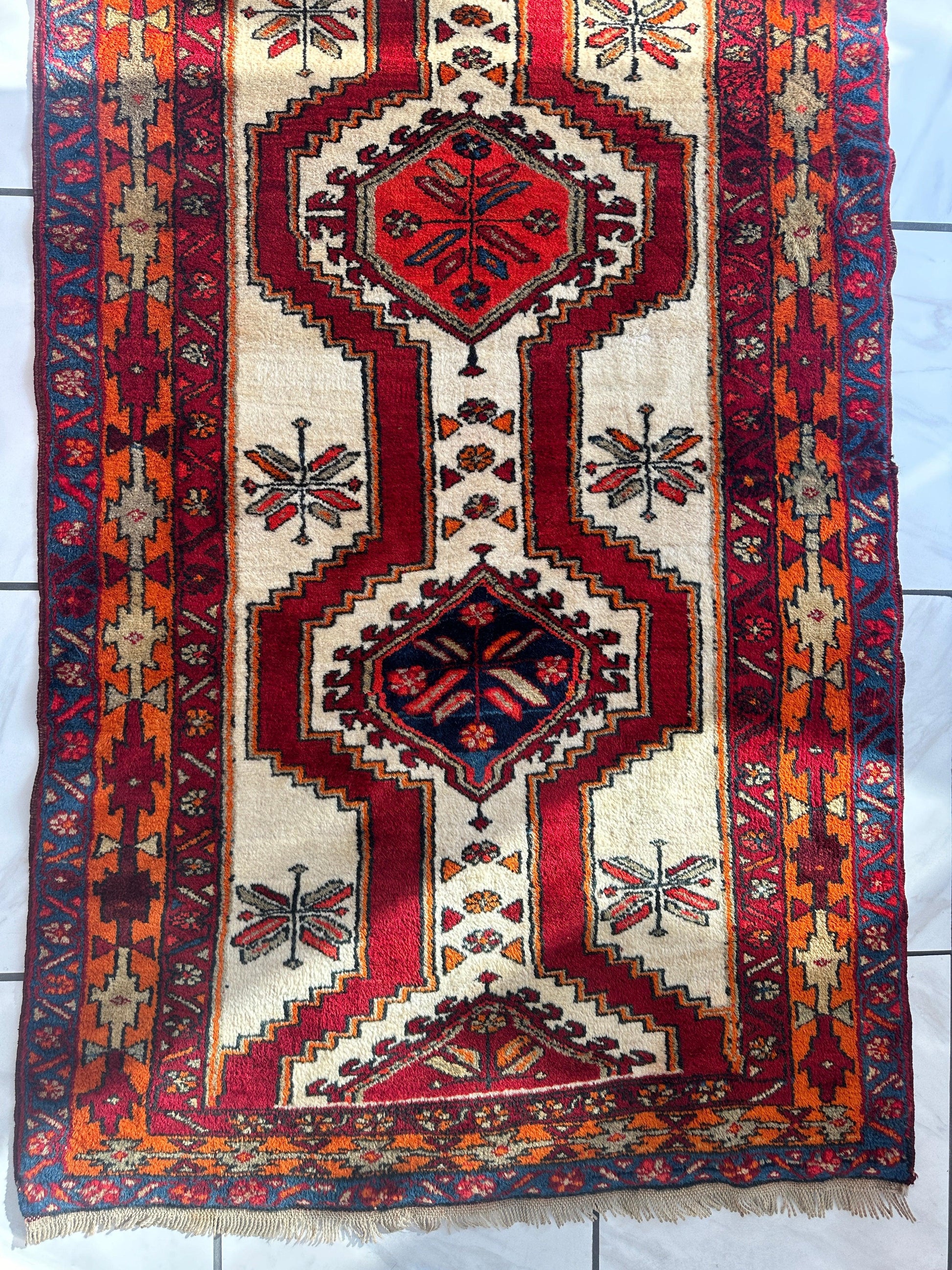 Persian Meshgi Wool Runner 3’6” x 9’10” - Tampa Home & Garden Store