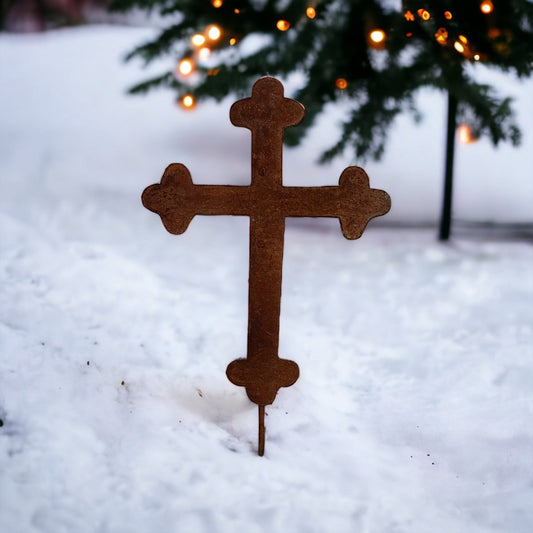 Roadside Memorial Cross 18in rusted metal garden ornament by Rustica Ornamentals in snowy yard on Tampa Home & Garden Store