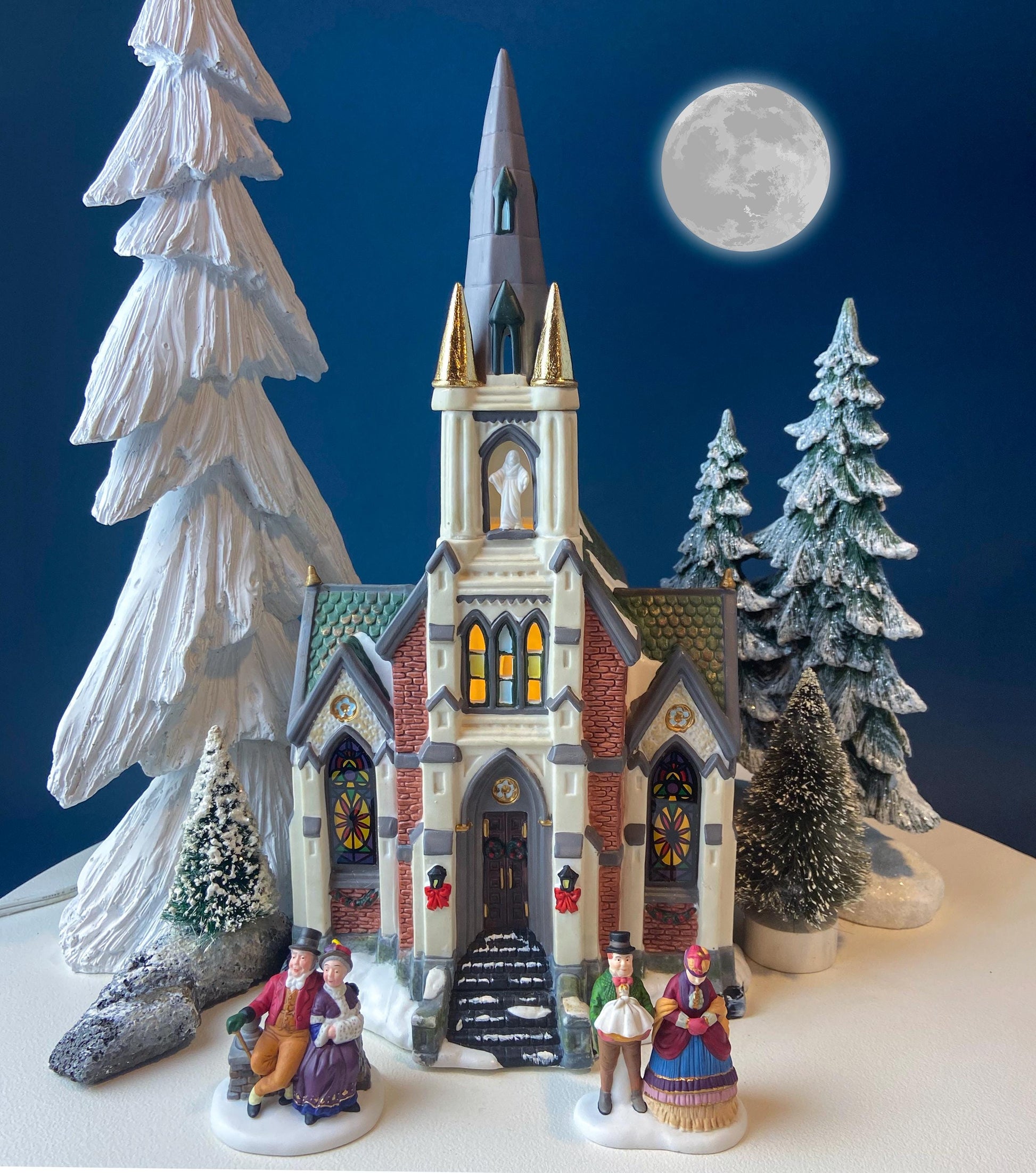 Porcelain Christmas Village Cathedral. Large Illuminated House of Worship by Grandeur Noel Collector's Edition. Home Retail Holiday Decor. - Tampa Home & Garden Store