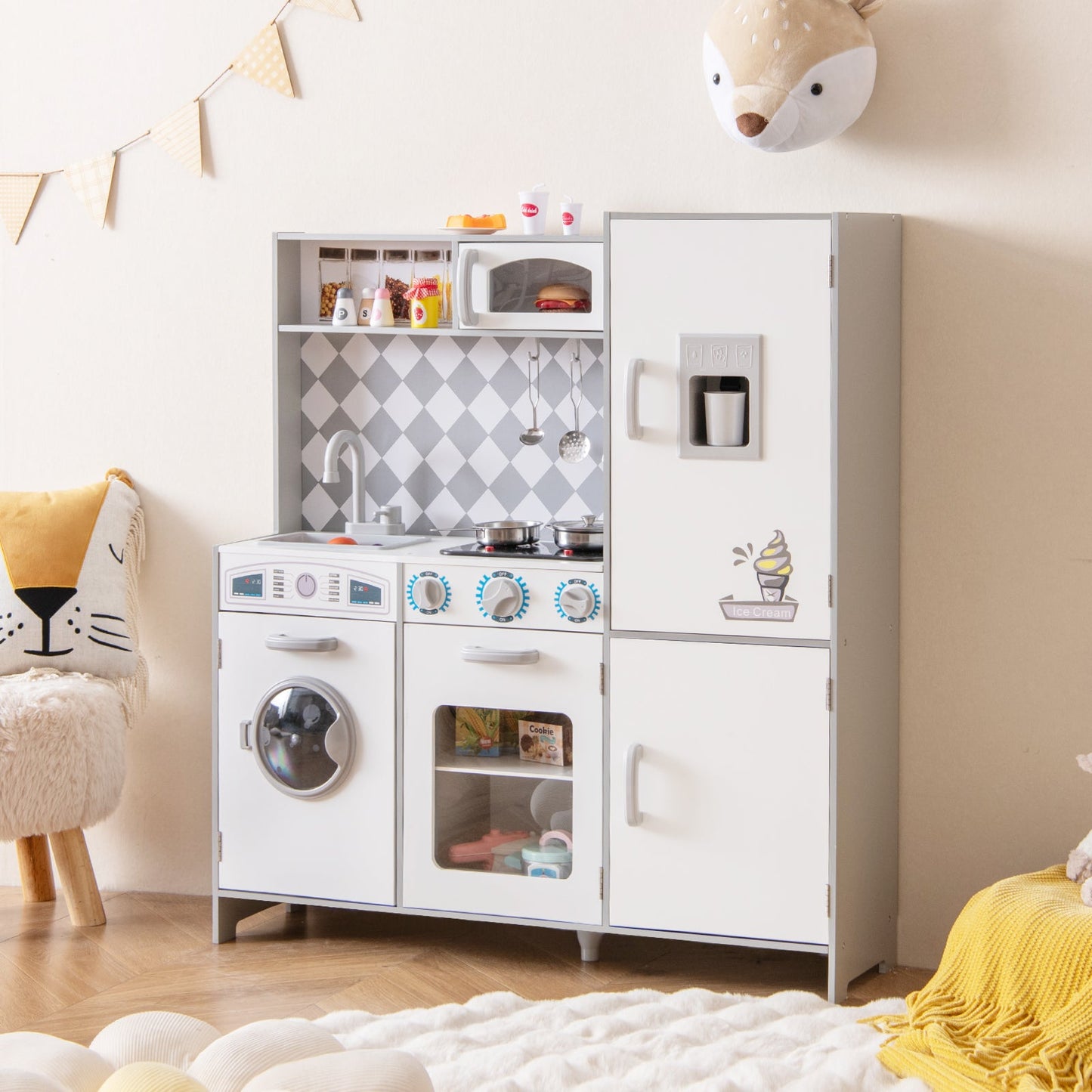 Pretend Play Kitchen for Kids Aged 3+ with Real Sounds and Lights-White