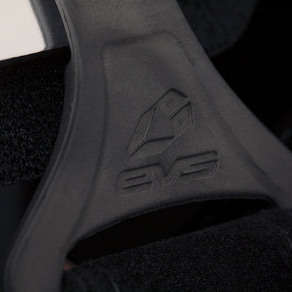 Axis Pro Knee Brace