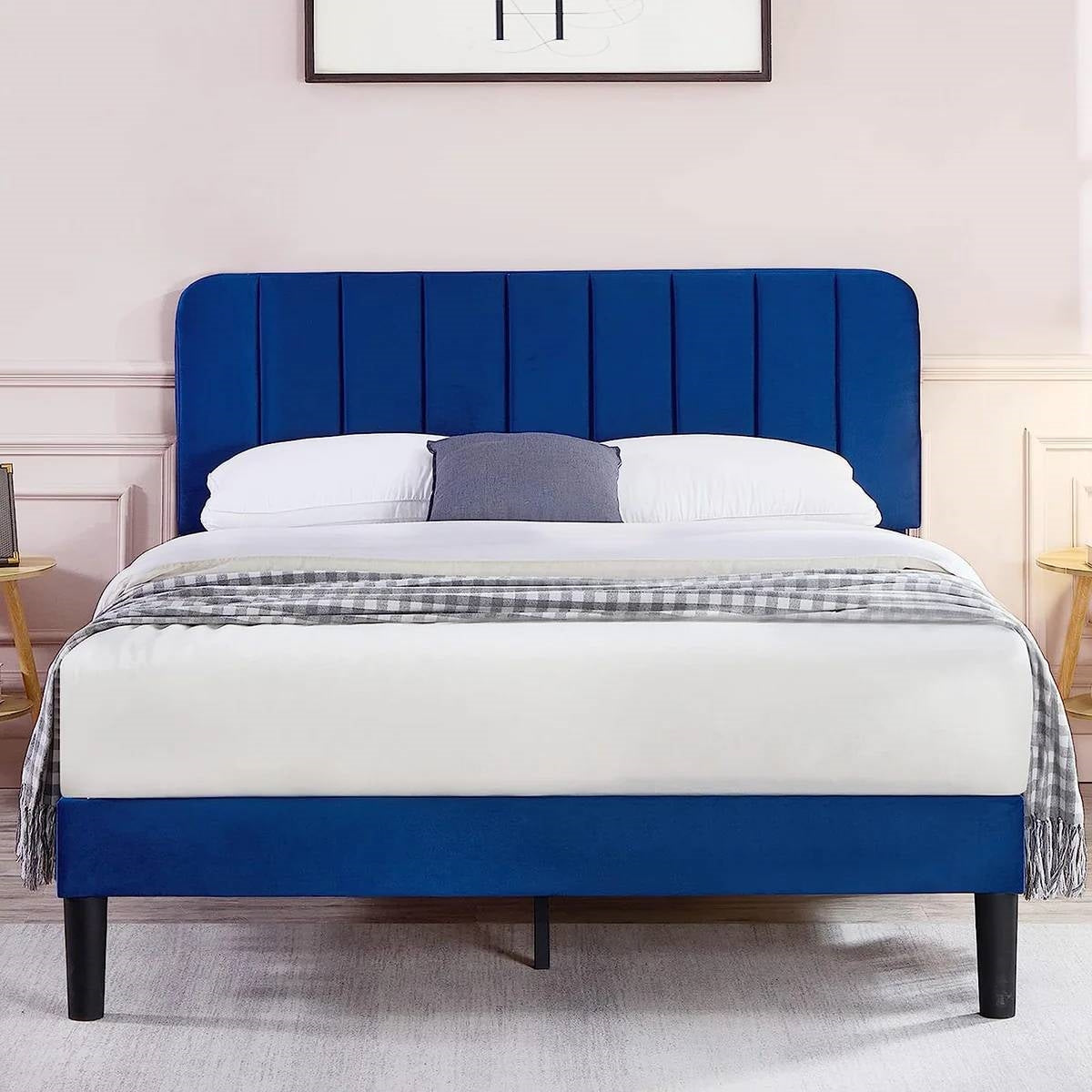Base de cama de plataforma tapizada azul tamaño Queen con cabecero