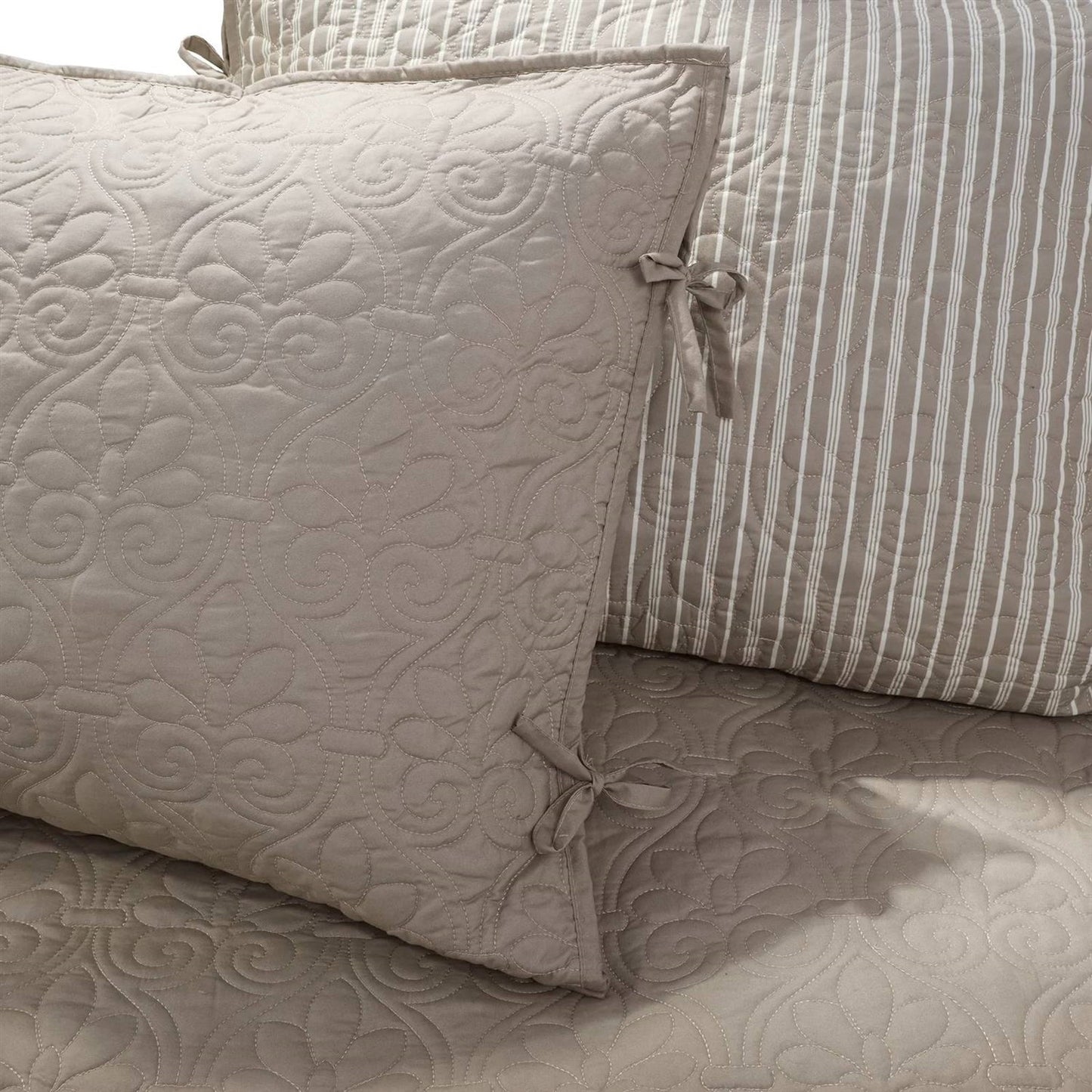 Juego de 6 piezas de funda acolchada reversible de color caqui para sofá cama Country Cottage