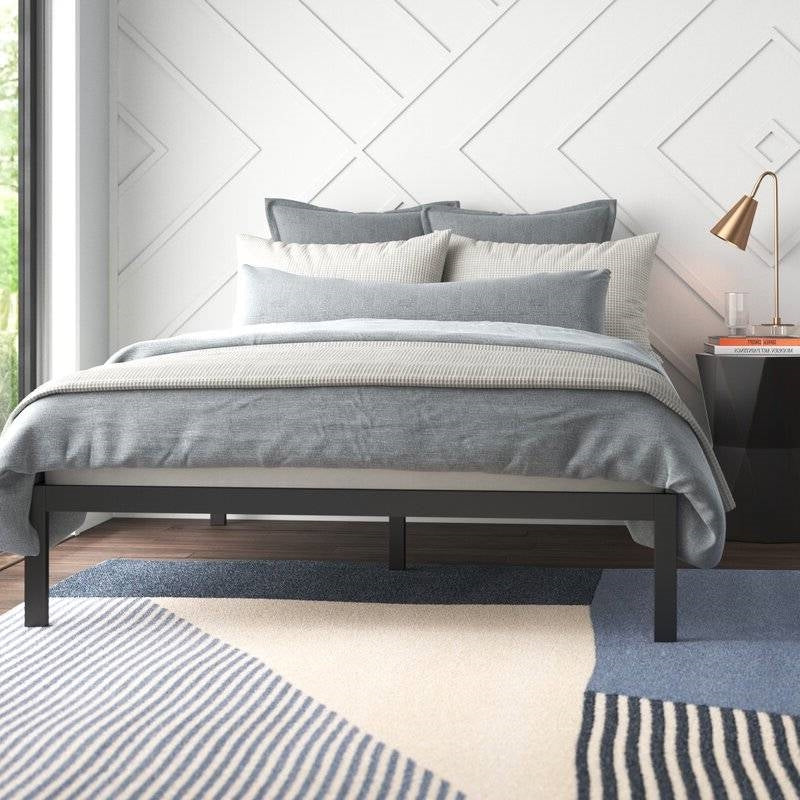 Base de cama plataforma de metal negro Queen con listones de madera - 317,5 kg de capacidad de peso