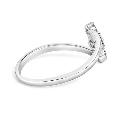 10K white gold vertical three-stone lab-grown diamond ring 1/4 Cttw on Tampa Home & Garden Store