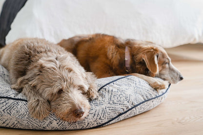 Round Pet Bed in Sapphire Spaniel - Tampa Home & Garden Store
