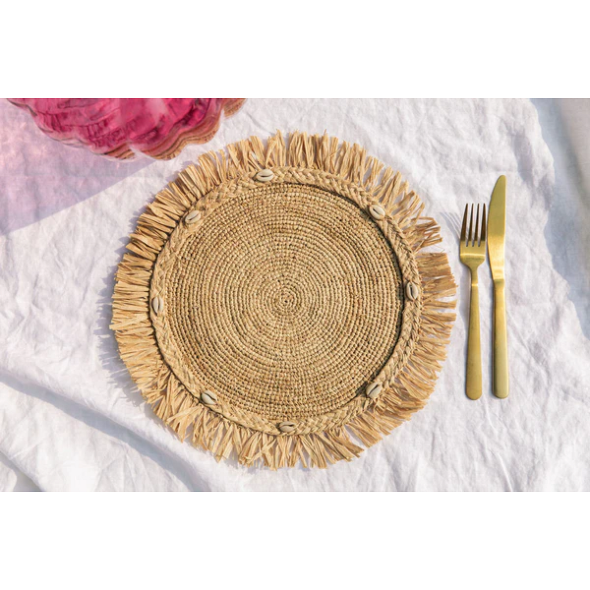 Round natural raffia tabletop with fringes, Woven raffia Placemat - Tampa Home & Garden Store