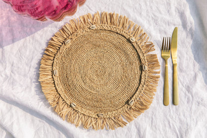 Round natural raffia tabletop with fringes, Woven raffia Placemat - Tampa Home & Garden Store