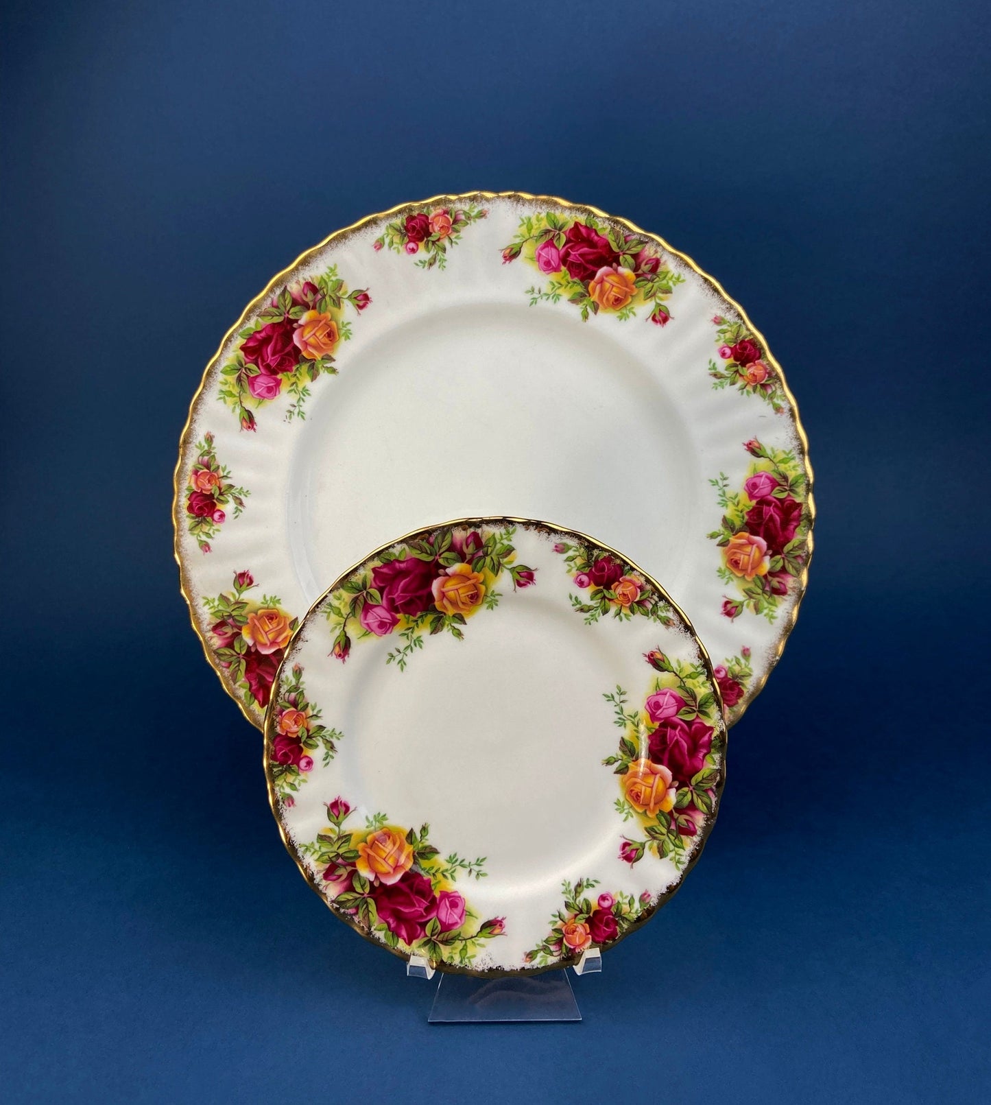 Royal Albert Old Country Roses Motif 10.25" Dinner Plates. Set of 5 Plates. Made in England. Dining Room Table Decor. Modern Farmhouse. - Tampa Home & Garden Store