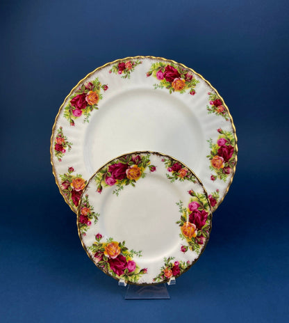 Royal Albert Old Country Roses Motif 10.25" Dinner Plates. Set of 5 Plates. Made in England. Dining Room Table Decor. Modern Farmhouse. - Tampa Home & Garden Store
