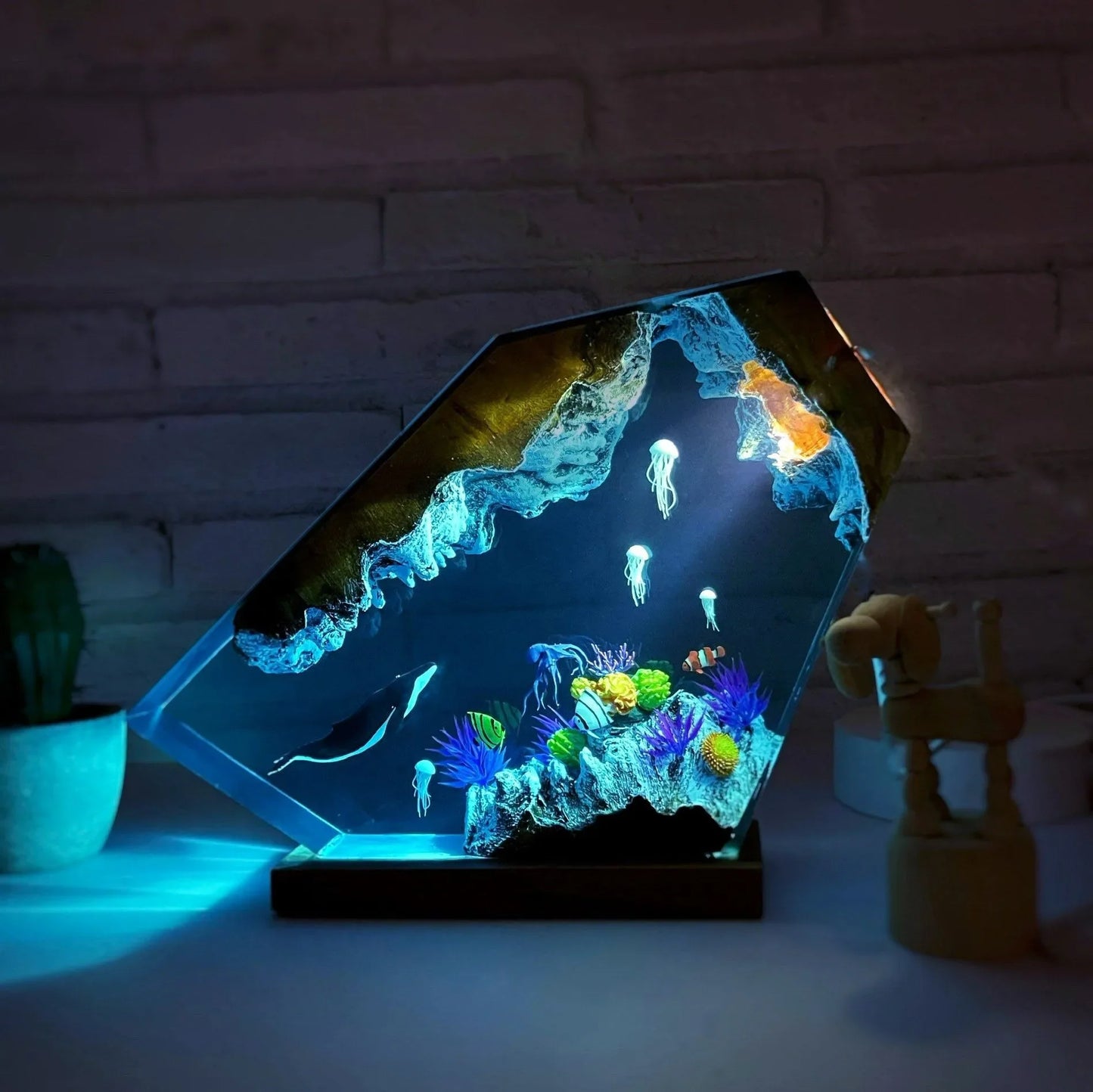Seabed Exploration resin table light with 2 divers and jellyfish by Perfecsy deep-sea glow on Tampa Home & Garden Store
