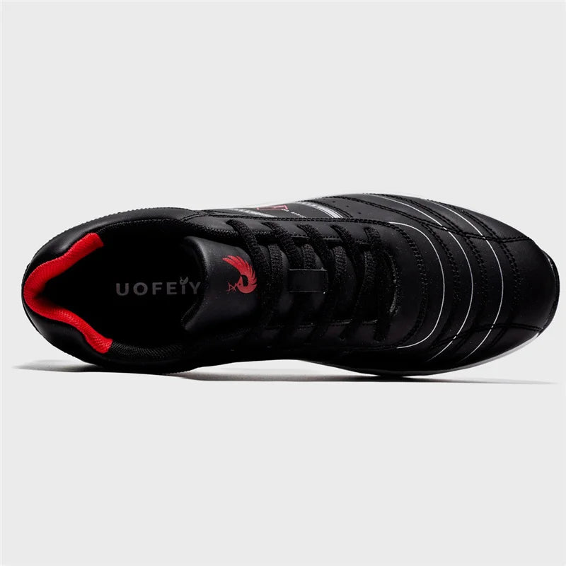 Men's golf shoes EstaliosFit waterproof non-slip trainer, black with red lining on Tampa Home & Garden Store