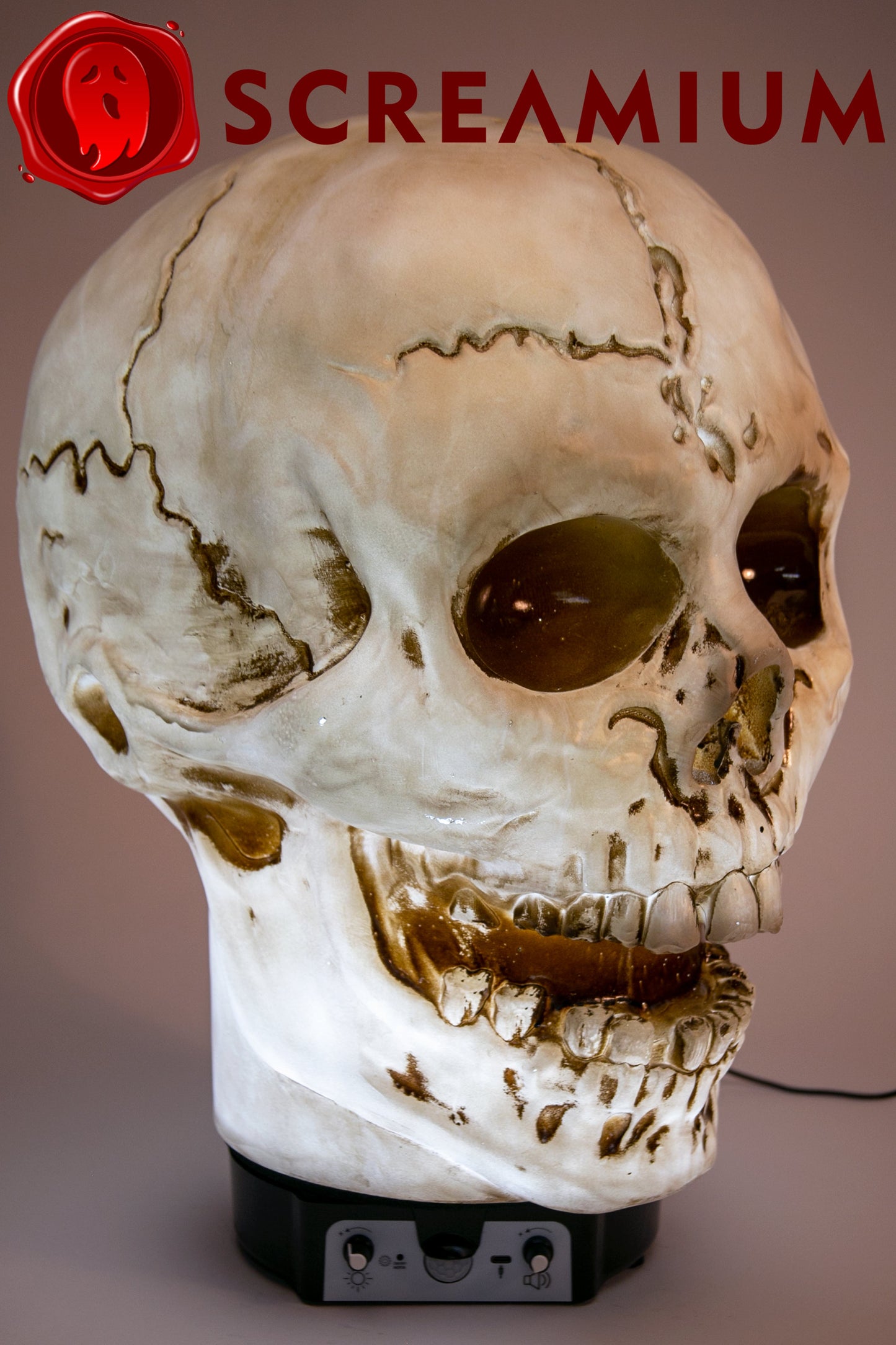 Lámpara de utilería animatrónica con forma de calavera gigante de 50 cm de altura, de poliresina resistente, decoración de Halloween