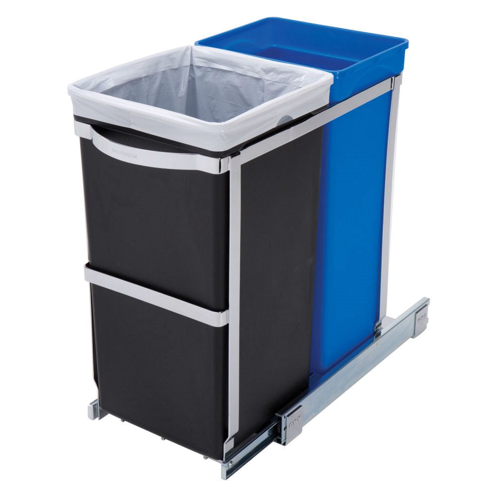 Contenedor azul de reciclaje extraíble, cubo de basura negro deslizable debajo del mostrador de la cocina