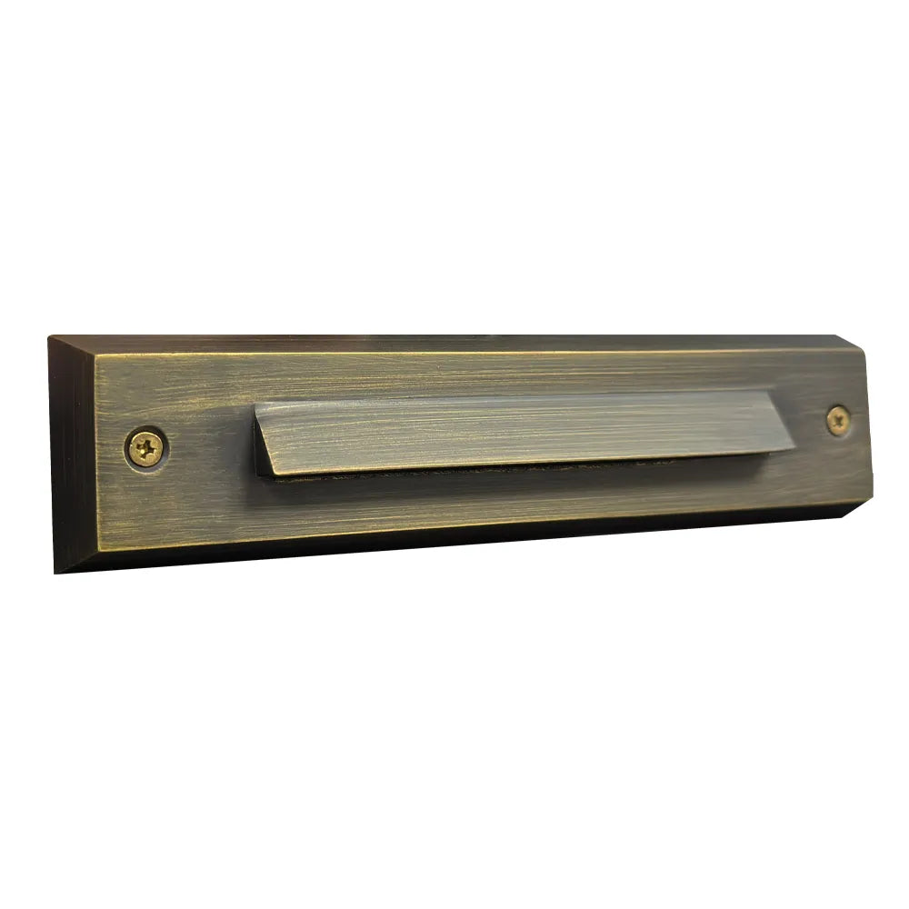 Luz de paso horizontal delgada para interior y exterior de latón fundido con LED STB16 de 2 W para montaje en superficie