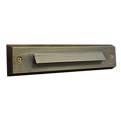 Luz de paso horizontal delgada para interior y exterior de latón fundido con LED STB16 de 2 W para montaje en superficie