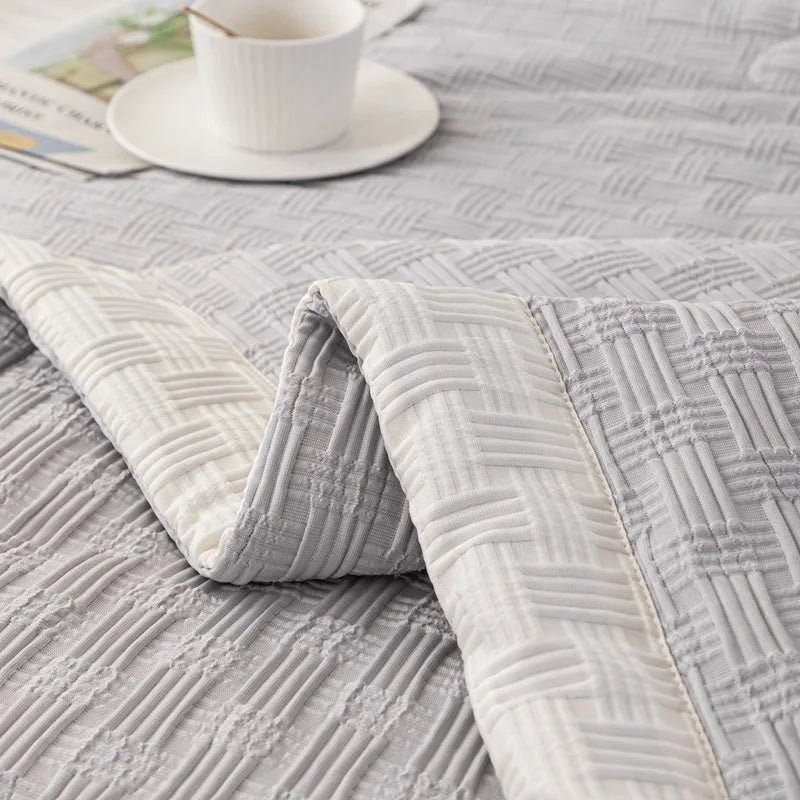 DecorBites Knitted Waffle Summer Quilt gray and white, breathable lightweight bedding on Tampa Home & Garden Store
