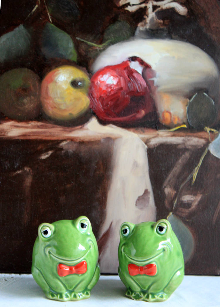Salt and Pepper Frog Shakers.  Funky Shakers. - Tampa Home & Garden Store