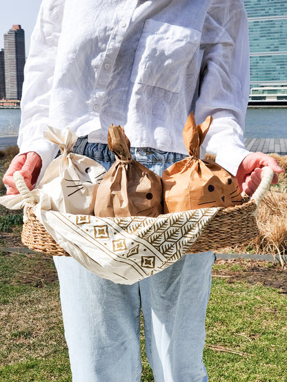 Savar Bread Basket with White Handle - Tampa Home & Garden Store
