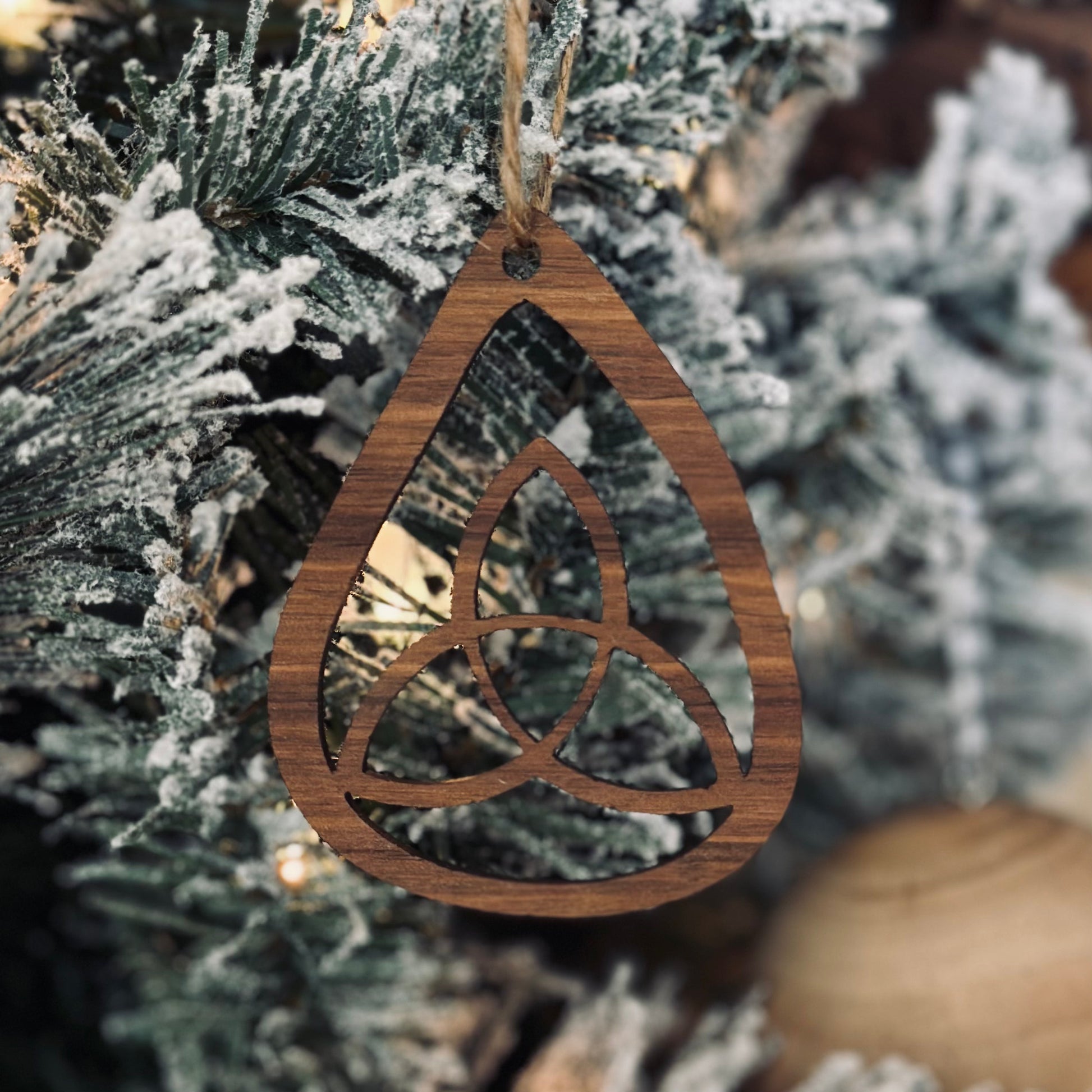 Scottish Thistle - Wooden Ornament Collection by Acorn & Fox - Tampa Home & Garden Store