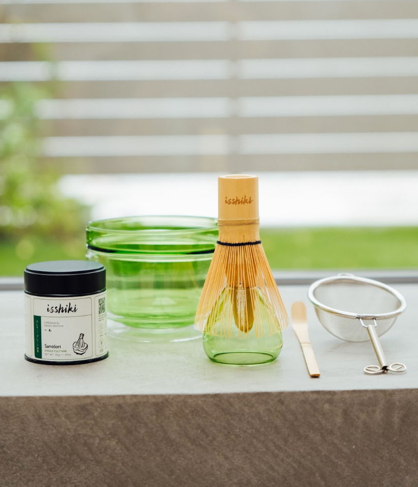 Isshiki x Hario Samidori Tin Matcha Set Cup featuring green glass bowl and bamboo chasen whisk on Tampa Home & Garden Store