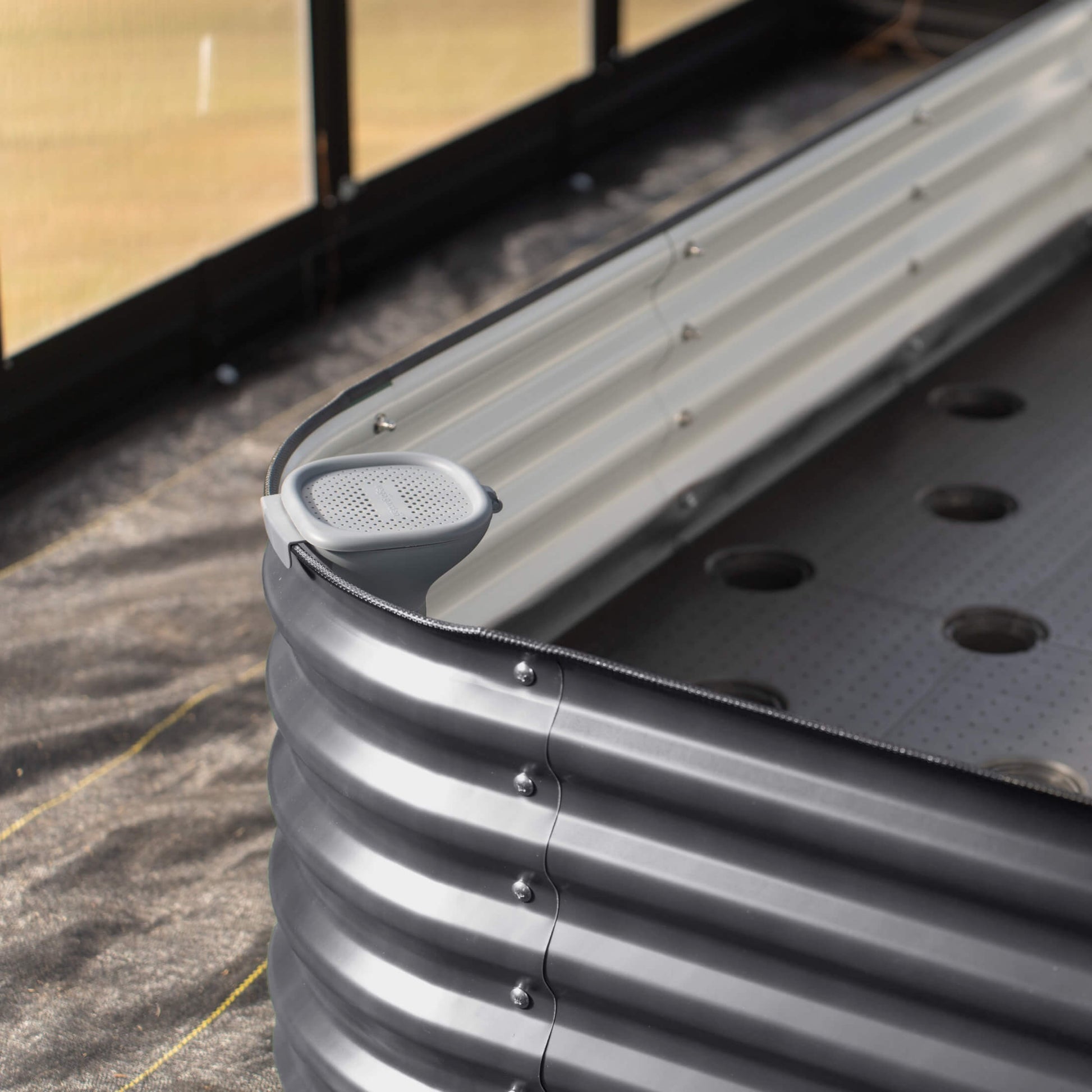 Self Watering Wicking Floor - For 17" Classic and Novel Beds - Tampa Home & Garden Store