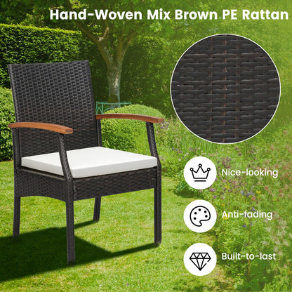 Patio Wicker Chair Set of 2/4 with Soft Zippered Cushion