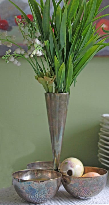 Silver Plated  Bowls with Vase in Center. Cluster of Three  Serving Bowls with Vase in the Center by Mesa, Italy - Tampa Home & Garden Store
