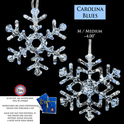 Copo de nieve de vidrio hecho a mano - Azul Carolina - por studioTica