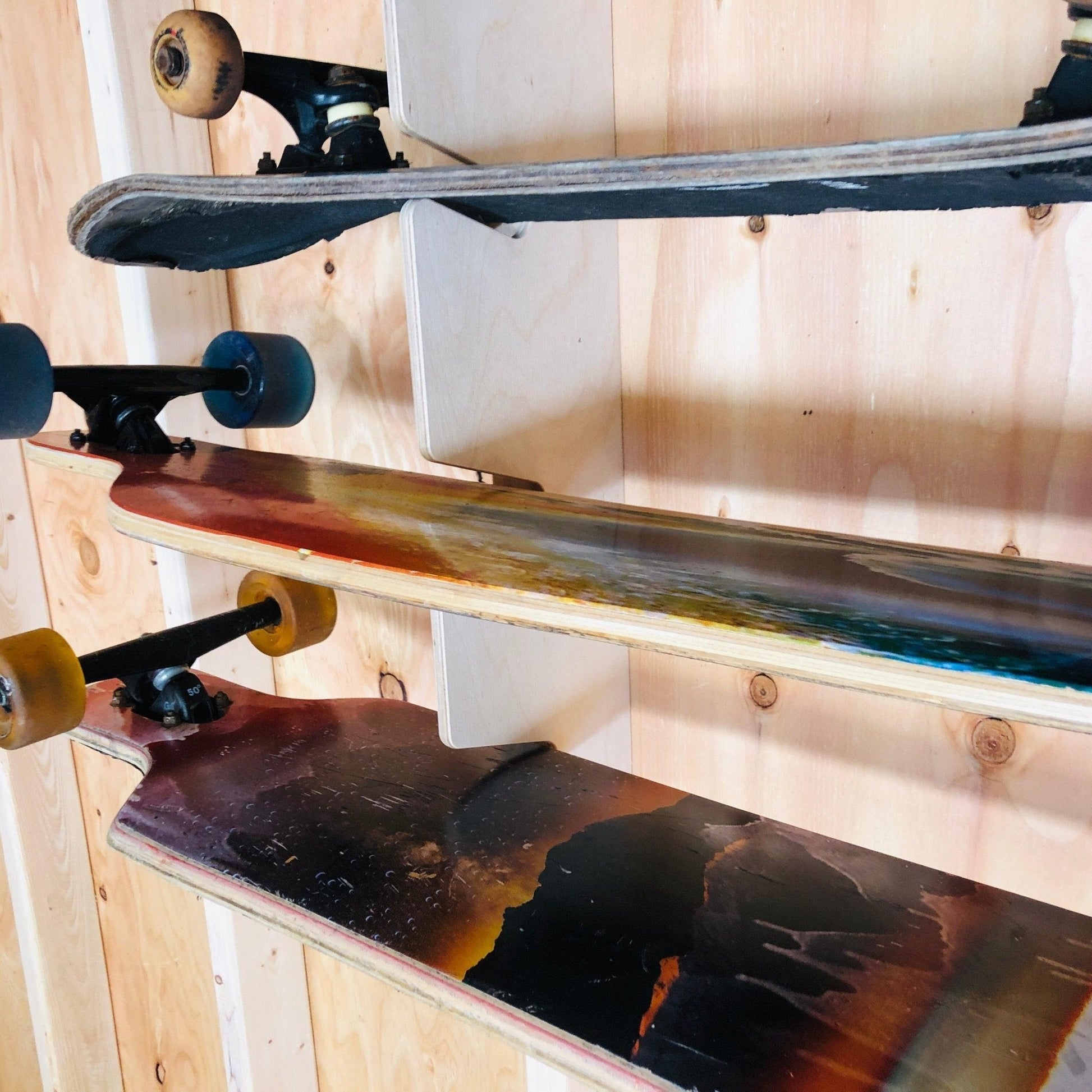 Skateboard Organizer 26" – Shed Storage Rack for 4 Boards – Sporting Goods Organization" - Tampa Home & Garden Store