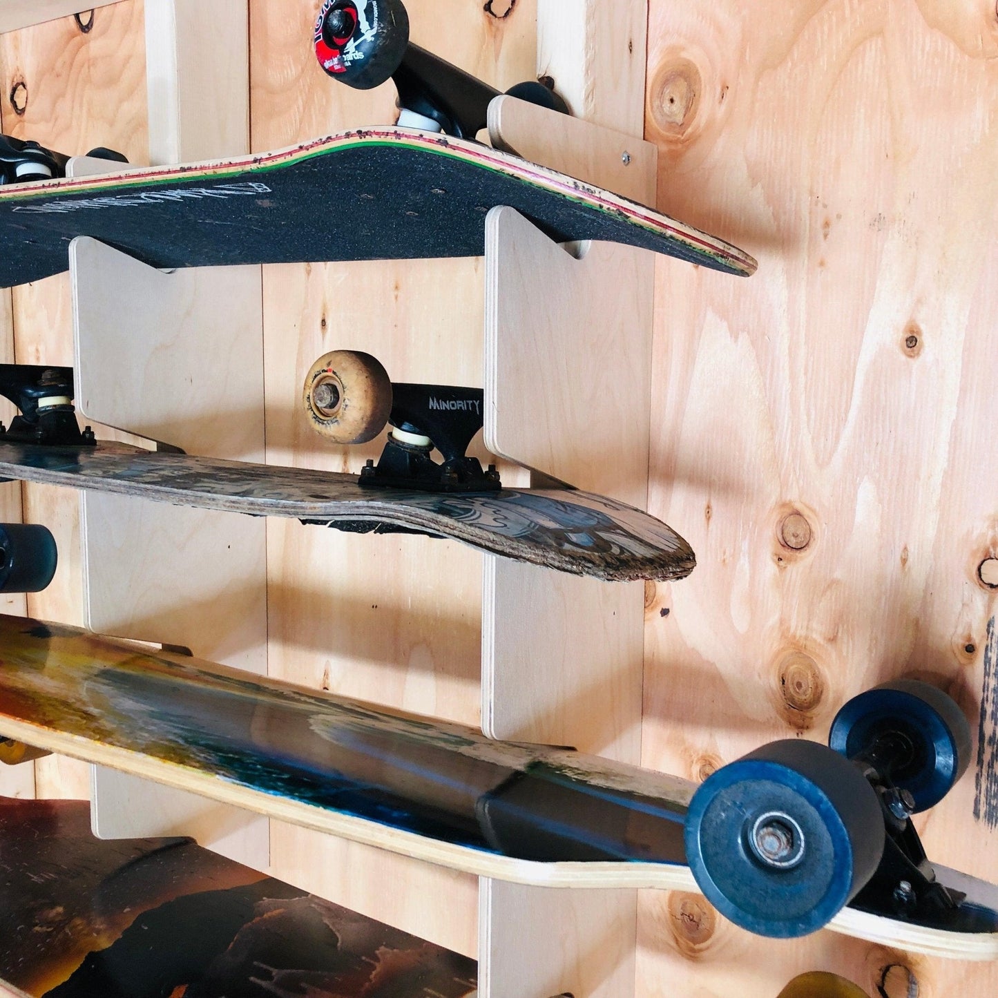 Skateboard Organizer 26" – Shed Storage Rack for 4 Boards – Sporting Goods Organization" - Tampa Home & Garden Store