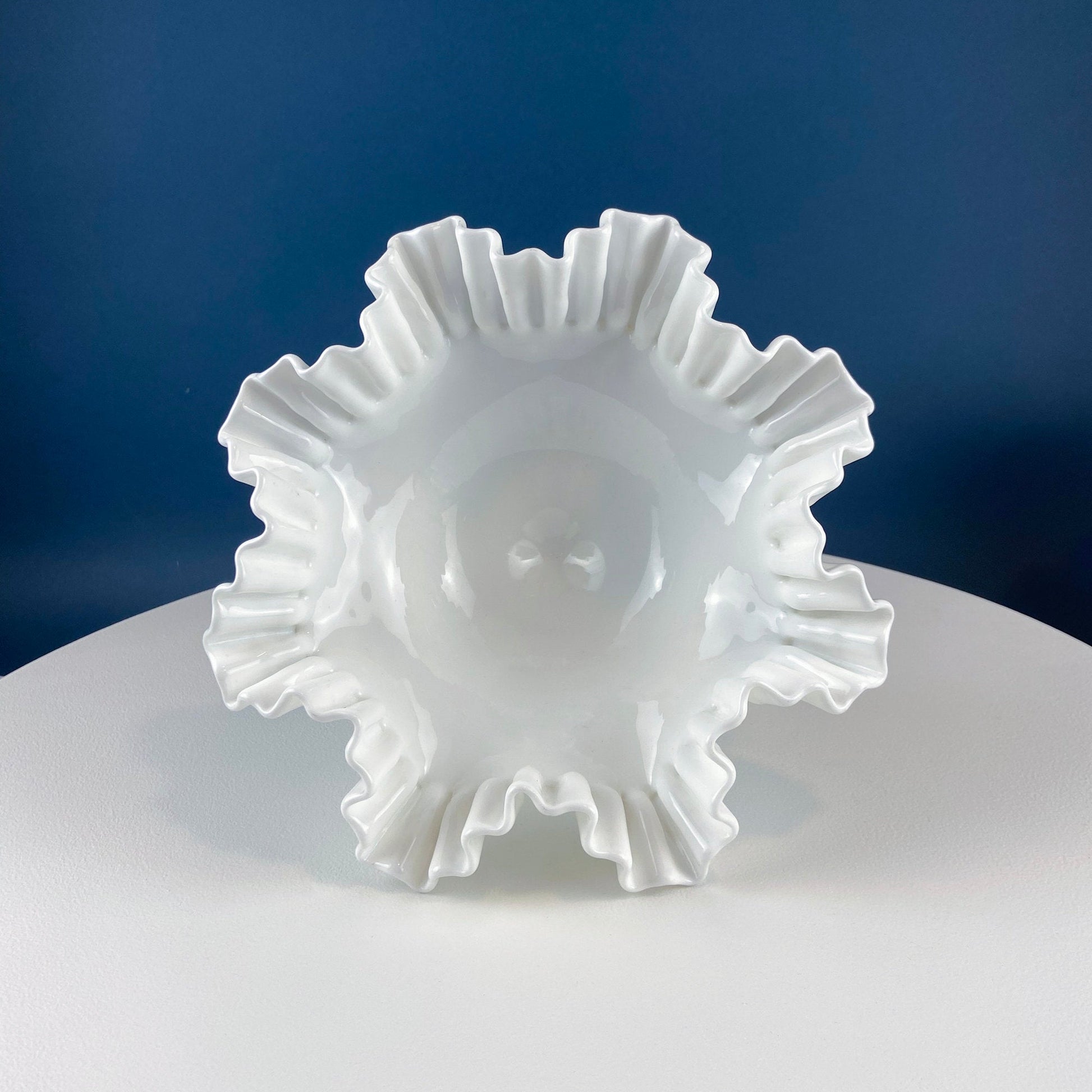Small Milk Glass Footed Fruit or Candy Bowl with Scalloped Edge. Home Dining Room Kitchen Decor. White Serving Dish. Collectible Milk Glass. - Tampa Home & Garden Store