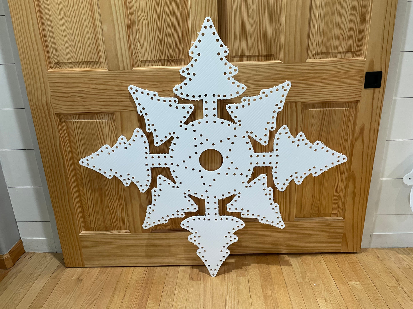 Snowflake Trees center star - Tampa Home & Garden Store