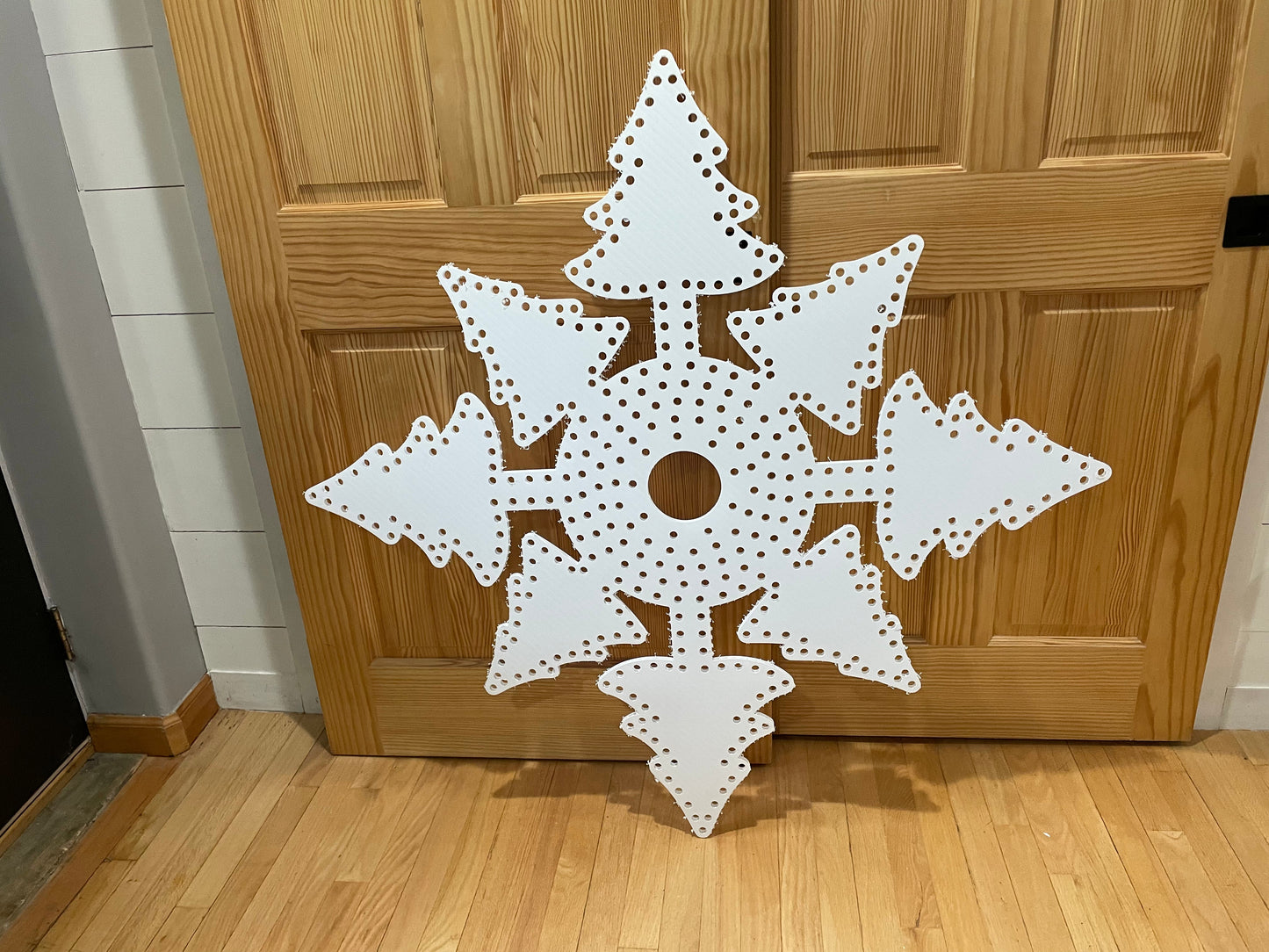 Snowflake Trees with spinner middle - Tampa Home & Garden Store