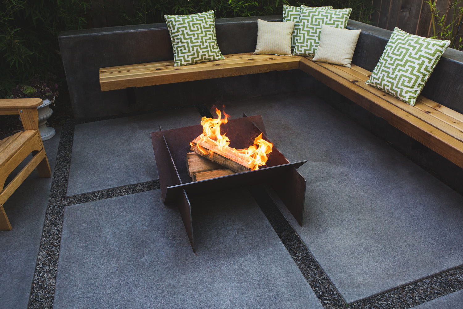 Stahl Firepit - Tampa Home & Garden Store