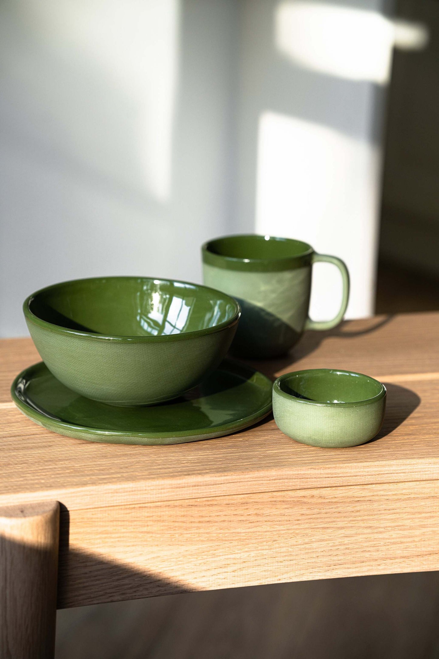 Handmade Green Porcelain Dinner Plate For Home