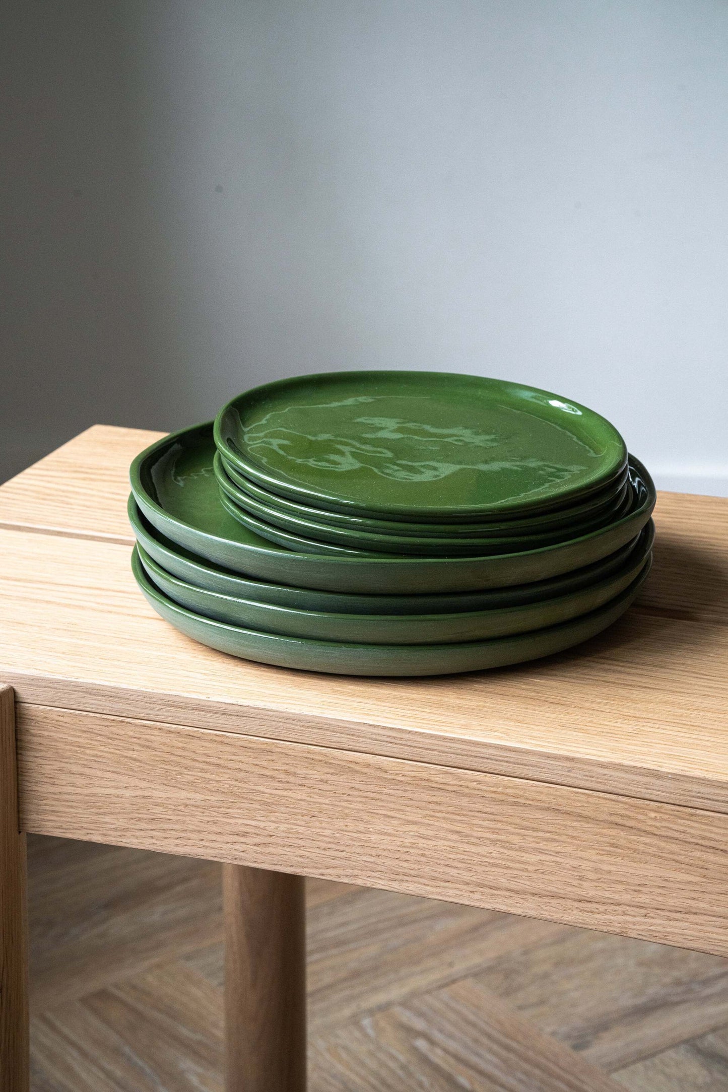 Handmade Green Porcelain Dinner Plate For Home