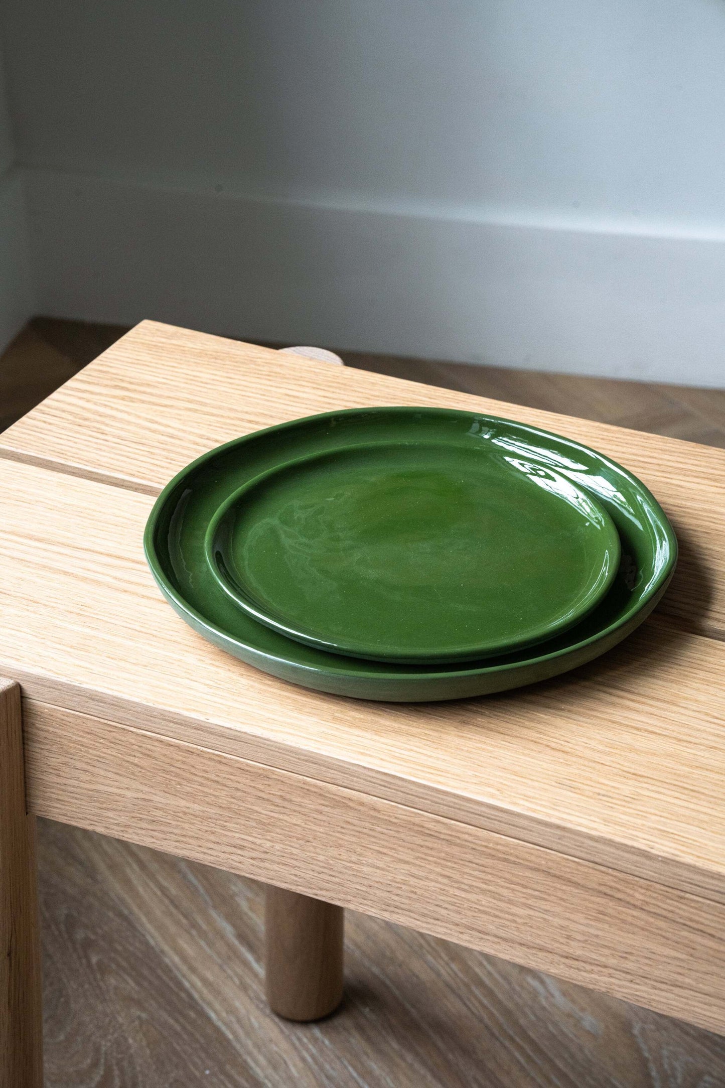 Handmade Green Porcelain Dinner Plate For Home