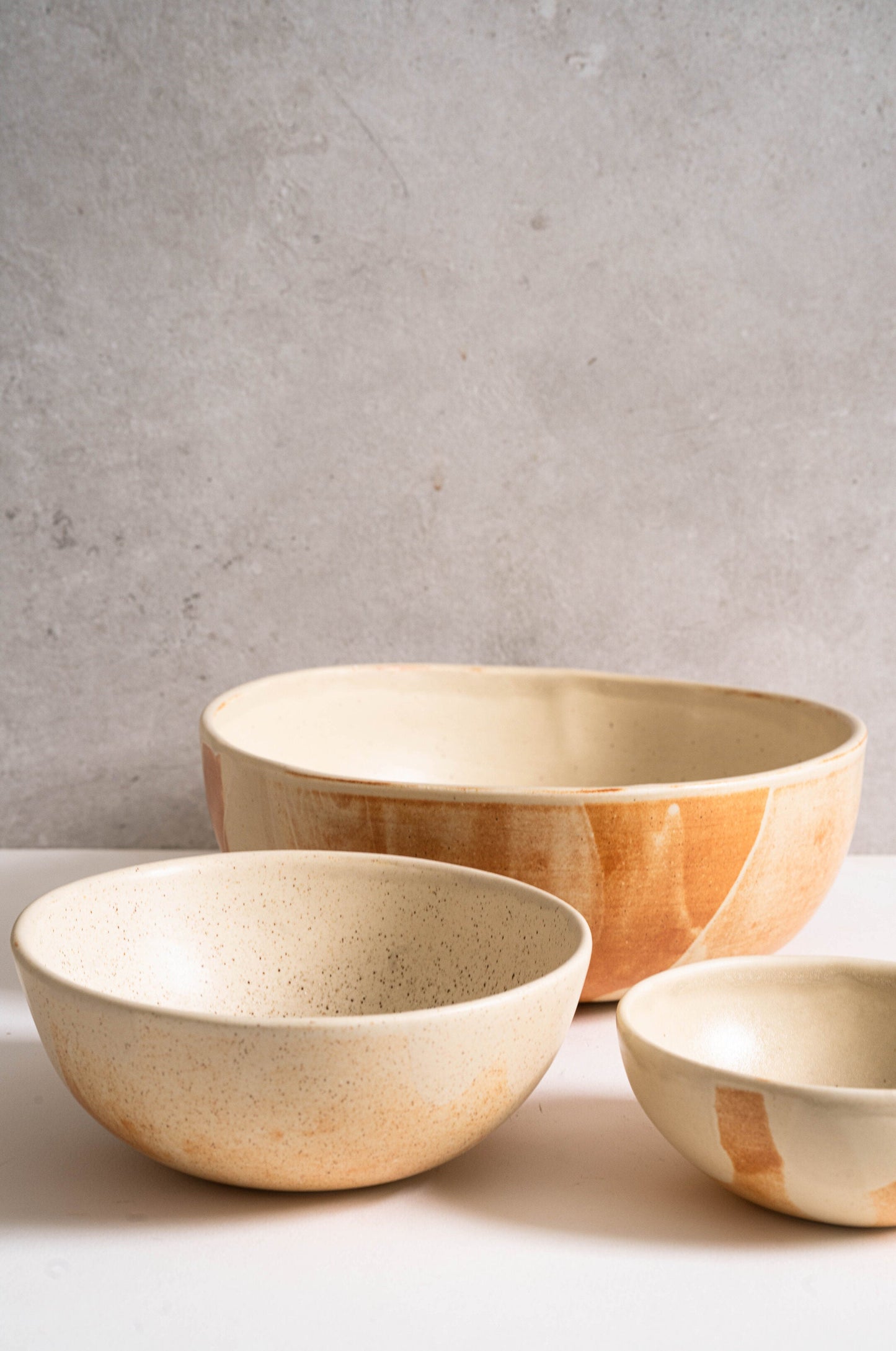Beige Matte Stoneware Salad And Serving Bowl