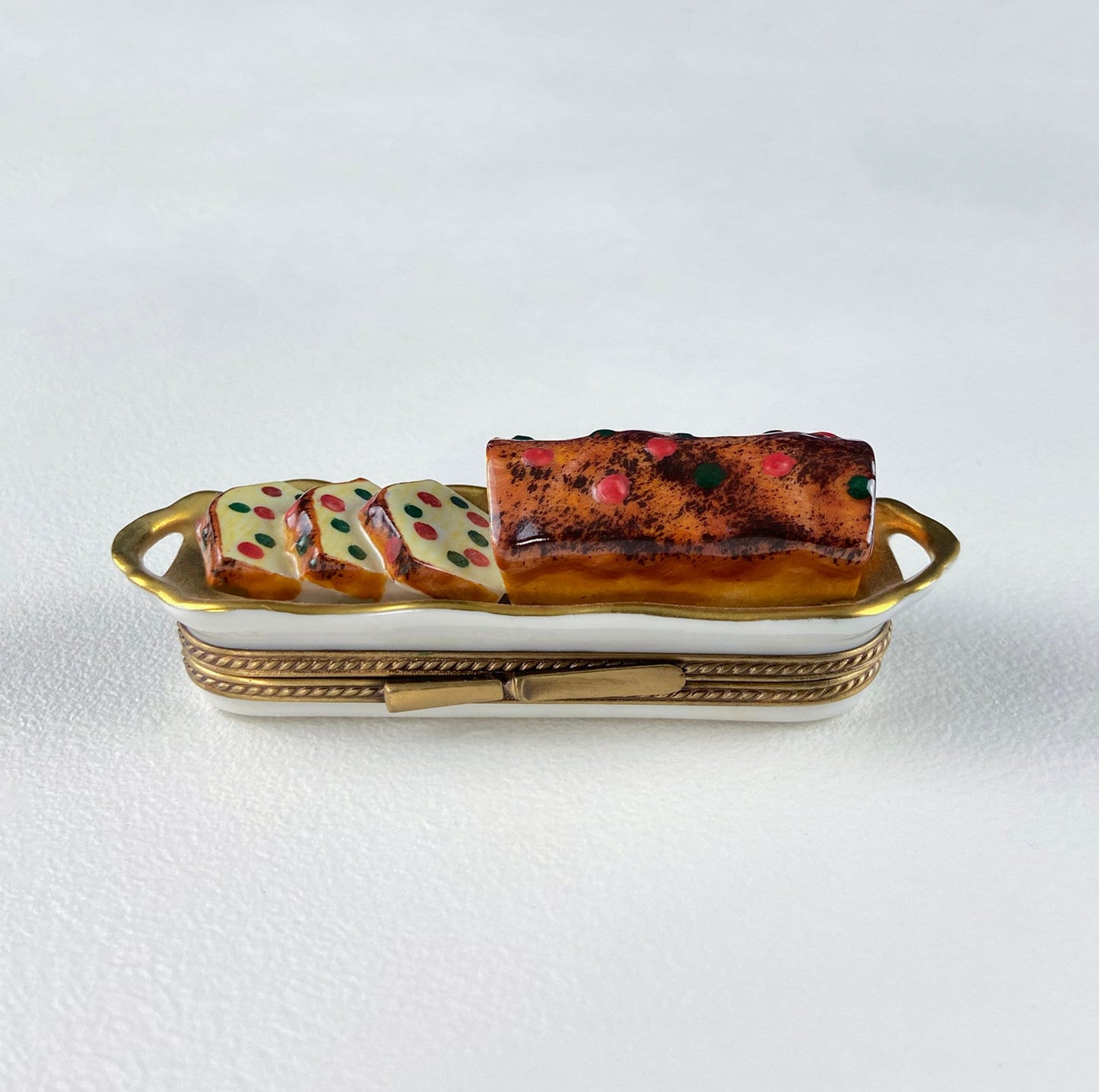 Sweet Bread Collectible Porcelain Limoges Box. Miniature Hand Painted Pill, Trinket or Ring Box. Knife Closure. Gift for Mom, Grandma Baker. - Tampa Home & Garden Store